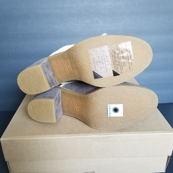 UGG Esterly Boot. - Picture 7 of 7